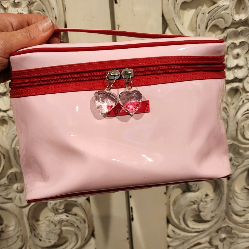 Pink Modella makeup bag